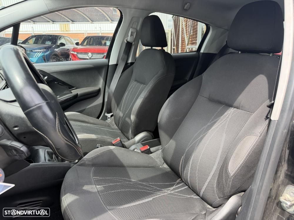 Peugeot 208 1.4 HDi Allure - 8
