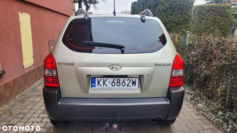 Hyundai Tucson 2.0 Comfort 2WD - 7