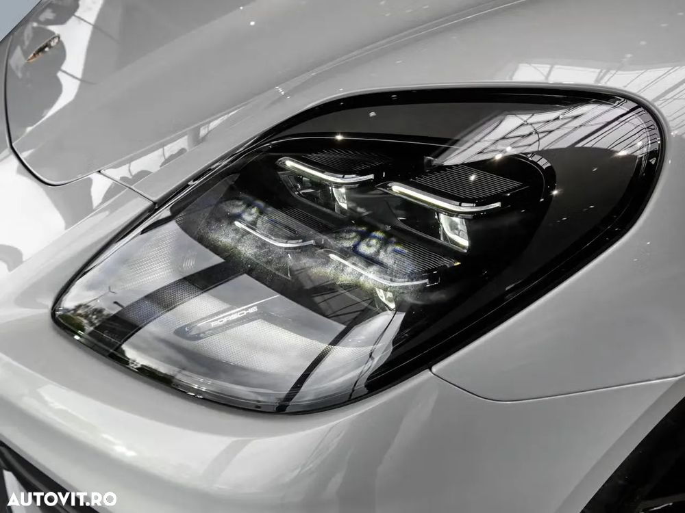 Porsche Panamera 4 E-Hybrid - 10