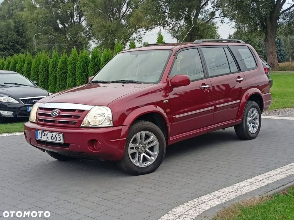 Suzuki XL7 - 7