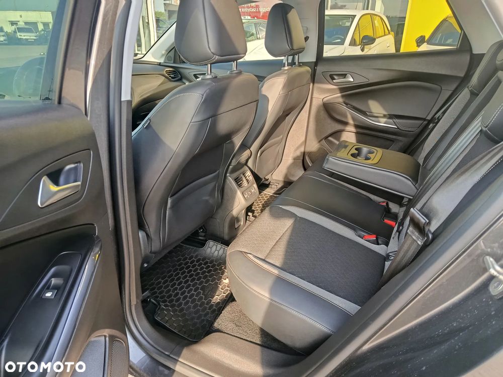 Opel Grandland X - 16