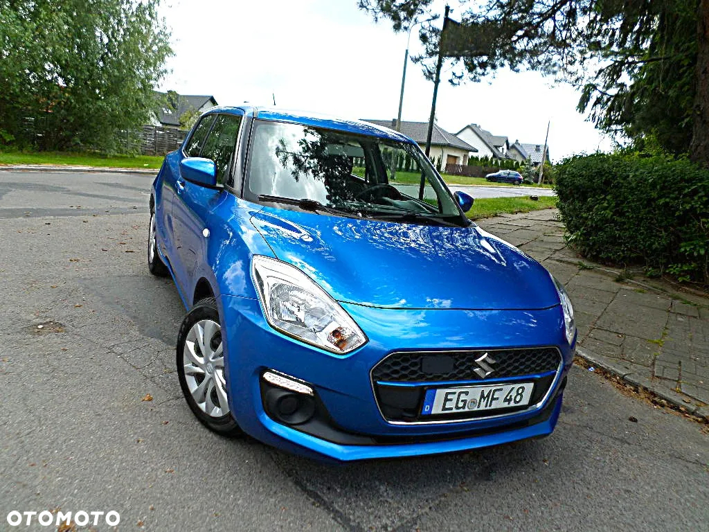 Suzuki Swift 1.2 Premium - 2