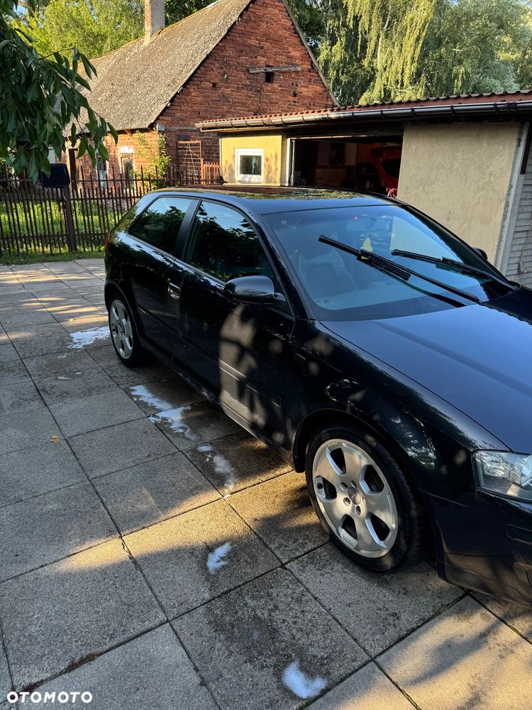 Audi A3 3-drzwiowe 2.0 TDI DPF Ambiente - 3