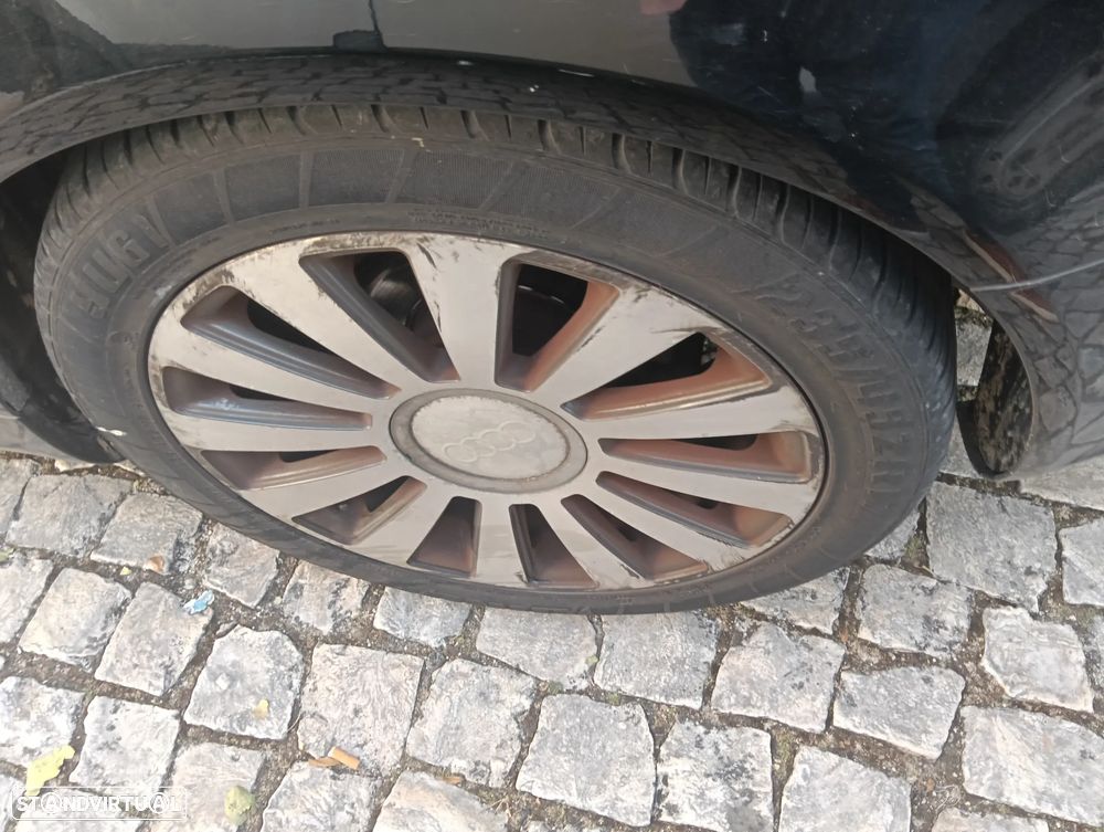 Audi A4 Avant 2.0 TDI - 13