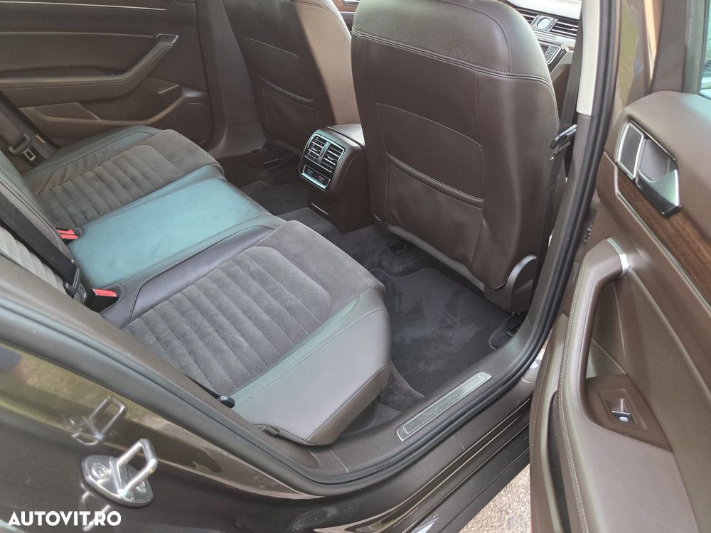 Volkswagen Passat 2.0 TDI DSG 4Motion Highline - 12