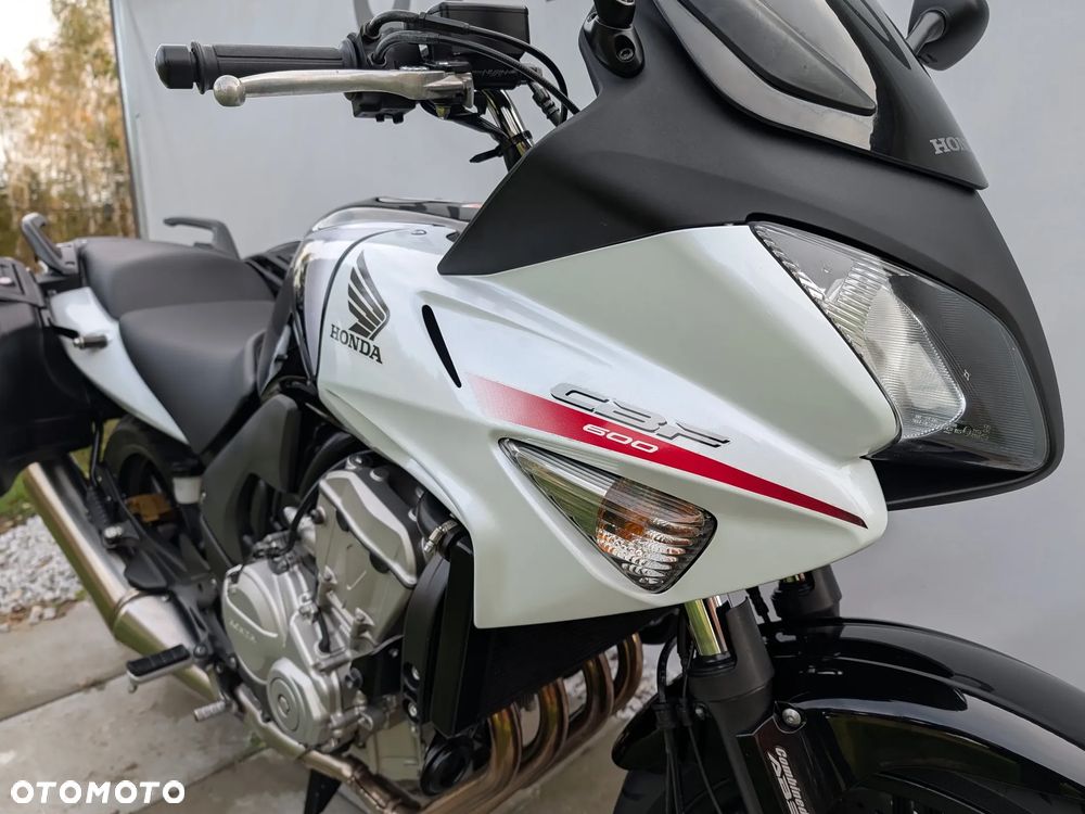 Honda CBF - 32
