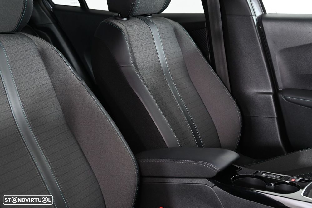Peugeot 2008 1.2 PureTech Allure Pack - 19