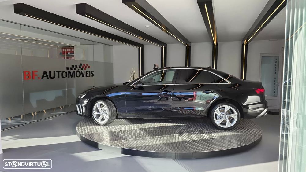 Audi A4 35 TDI S line S tronic - 14