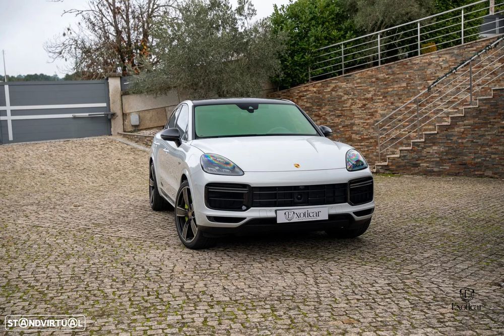 Porsche Cayenne Coupé Turbo S E-Hybrid - 22
