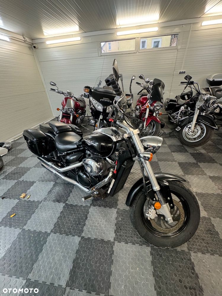 Suzuki Boulevard - 2