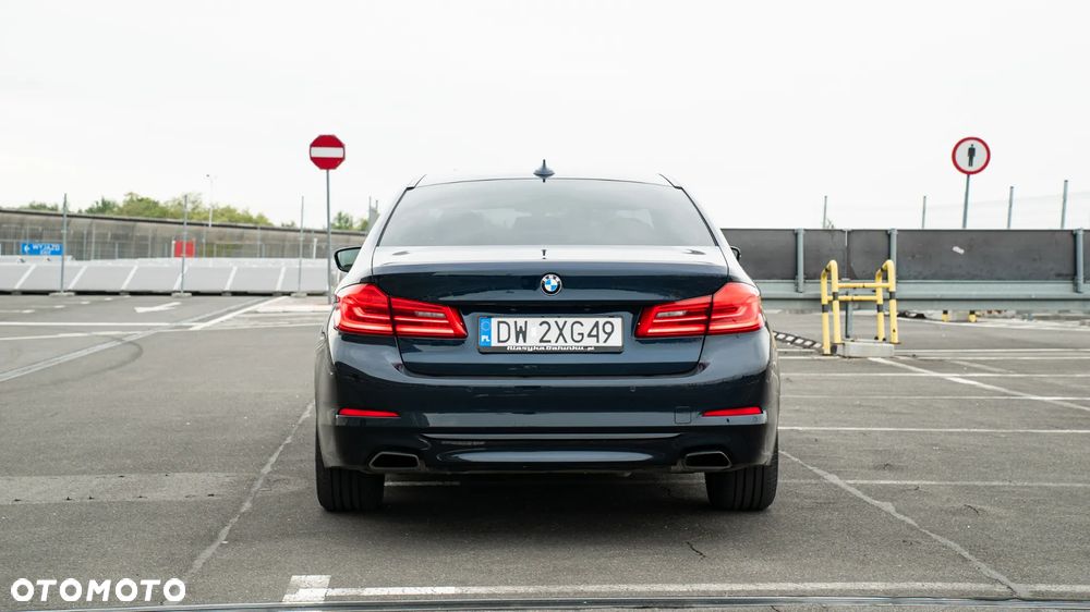 BMW Seria 5 540i xDrive Sport Line sport - 6