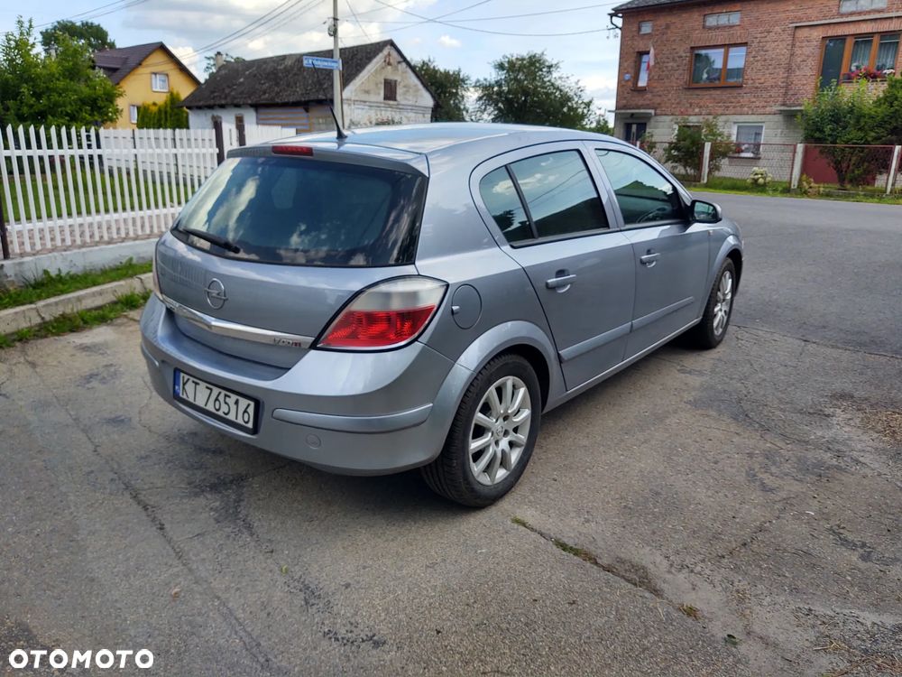Opel Astra 1.7 CDTI Enjoy - 9