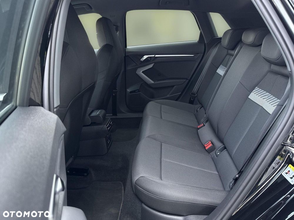 Audi A3 Sportback - 13