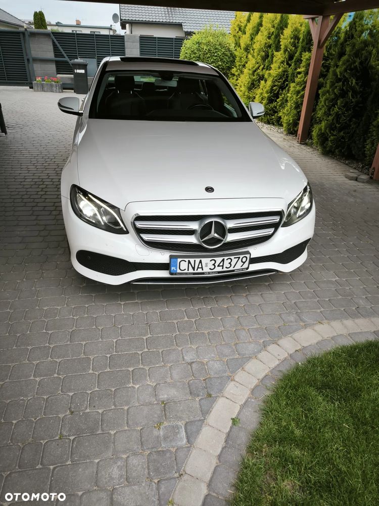 Mercedes-Benz Klasa E 200 4-Matic 9G-TRONIC - 1