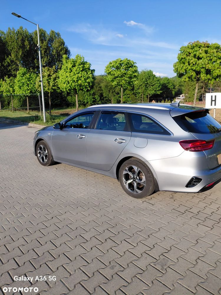 Kia Ceed 1.6 CRDi mHEV M - 3