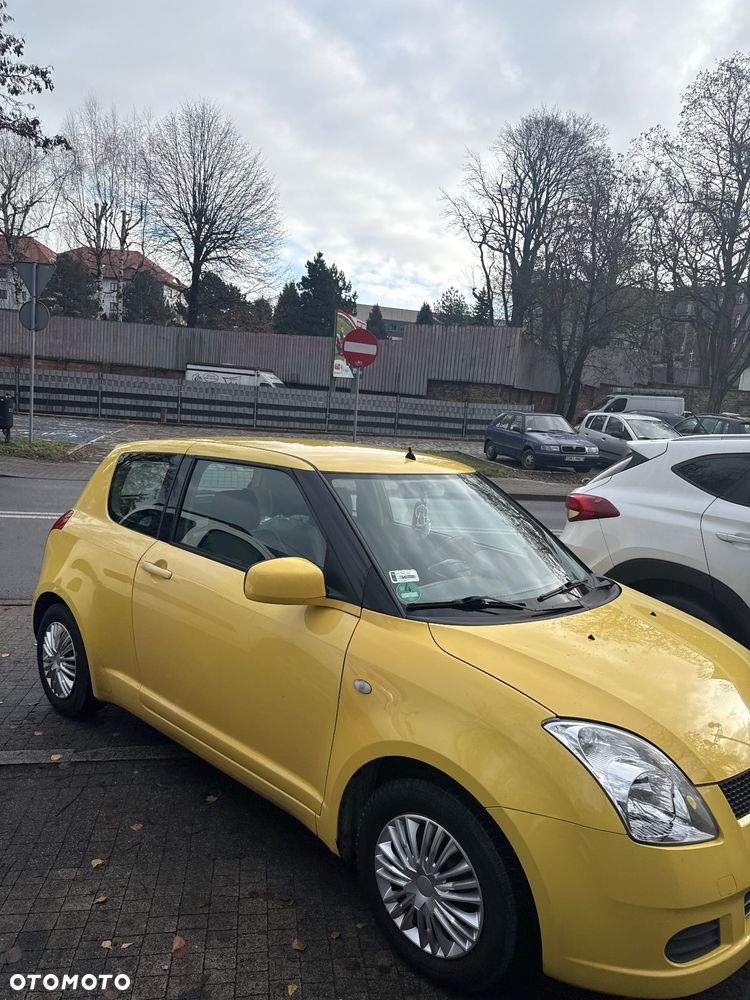 Suzuki Swift 1.3 GC - 5