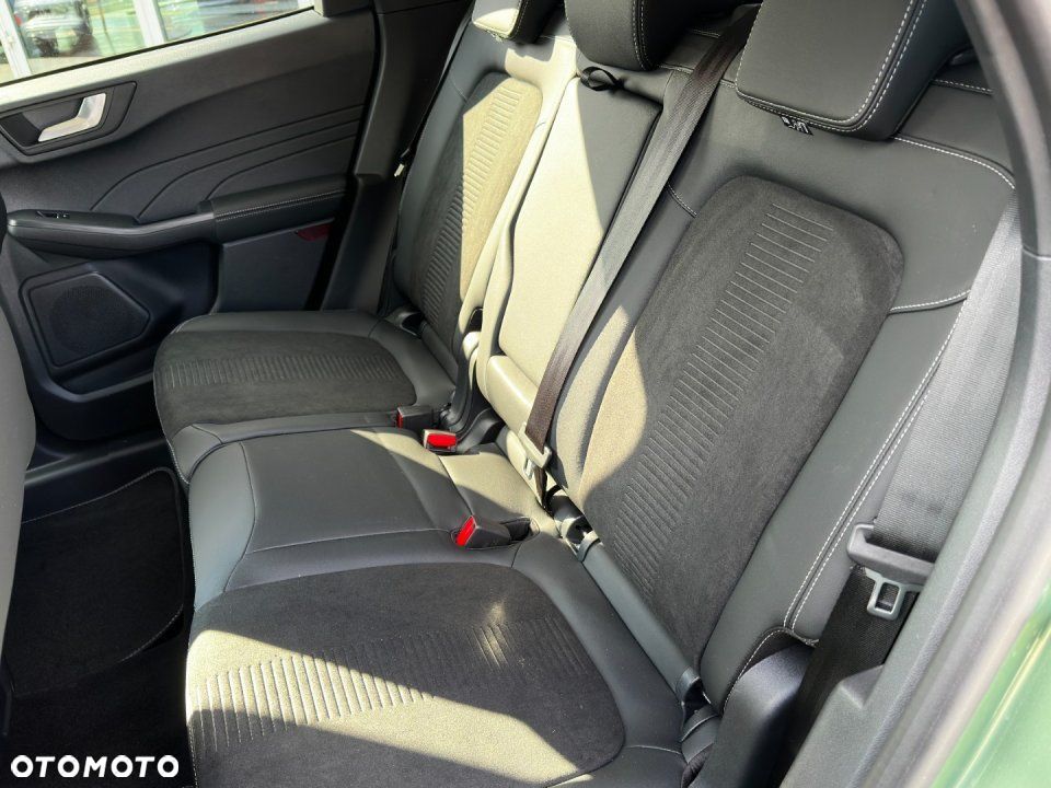 Ford Kuga - 25