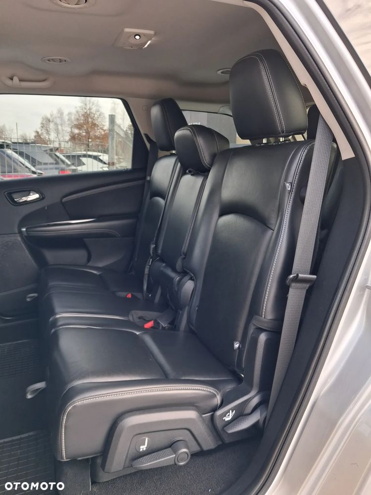 Fiat Freemont 2.0 Multijet Lounge AWD - 24