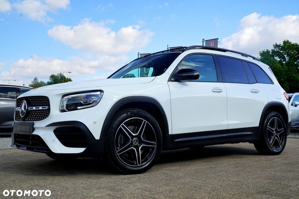 Mercedes-Benz GLB - 8