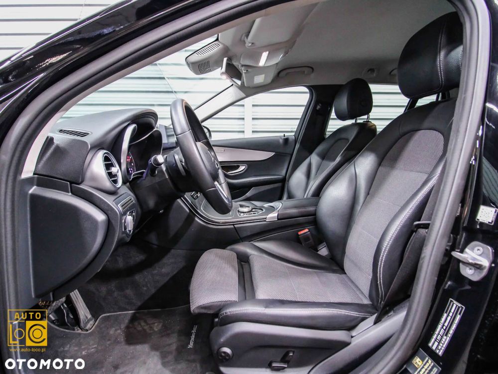 Mercedes-Benz Klasa C 300 d 9G-TRONIC Avantgarde - 12