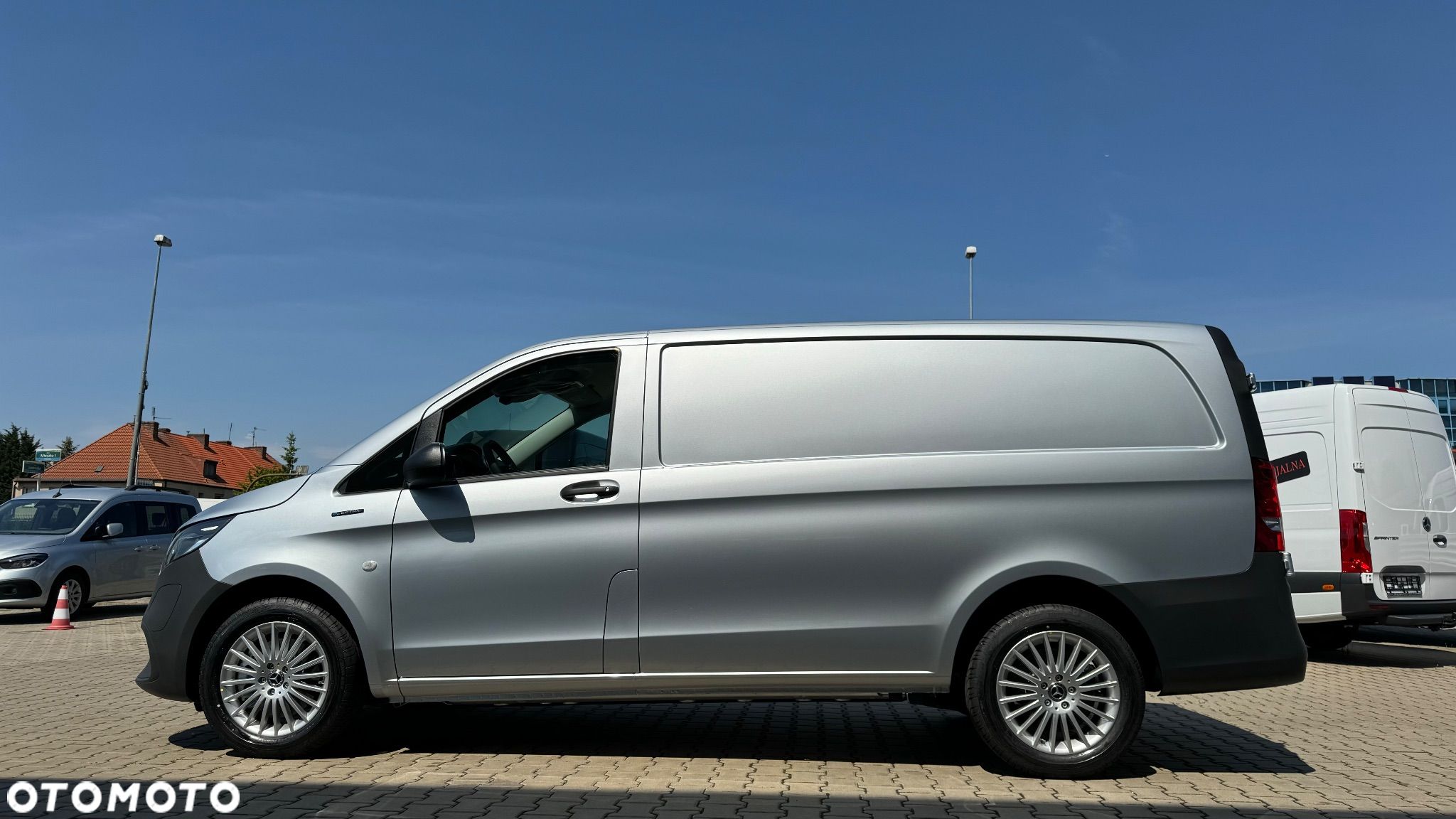 Mercedes-Benz Vito 112e eVito Furgon długi - 1