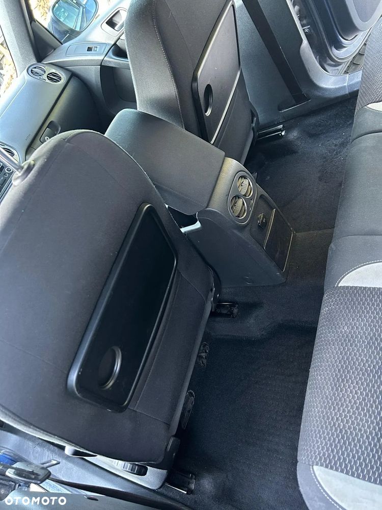 Volkswagen Tiguan - 4