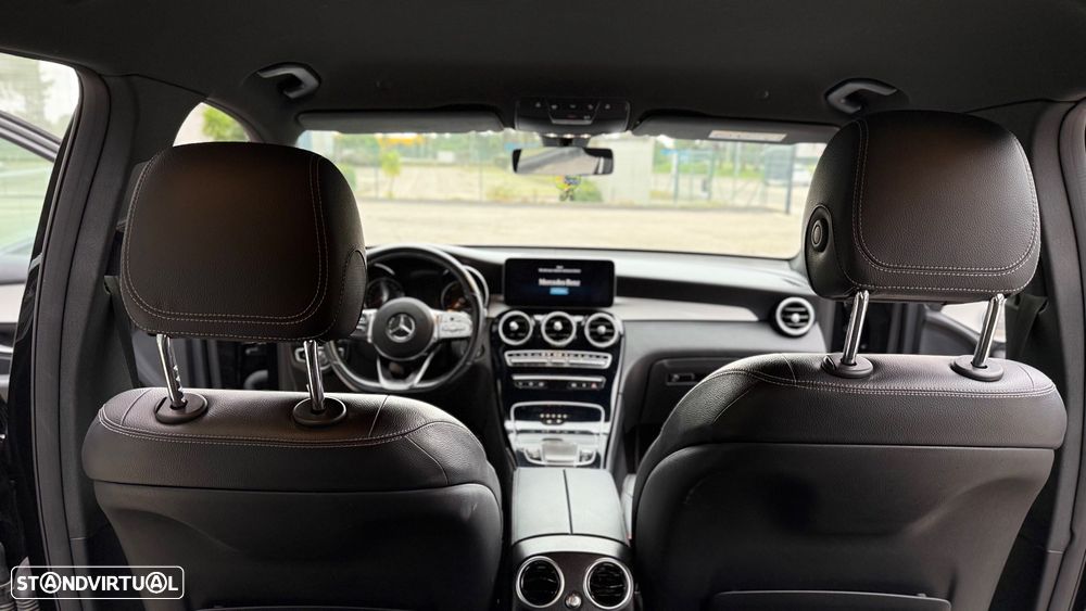 Mercedes-Benz GLC 300 de 4Matic 9G-TRONIC AMG Line Plus - 26