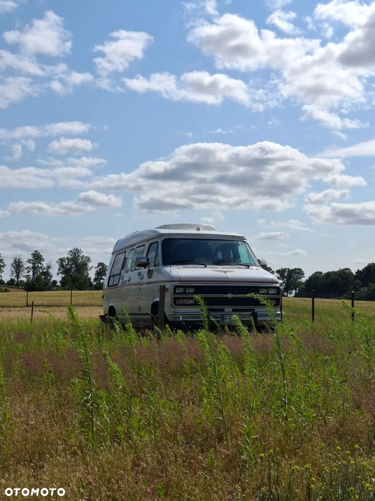 Chevrolet Chevy Van - 1