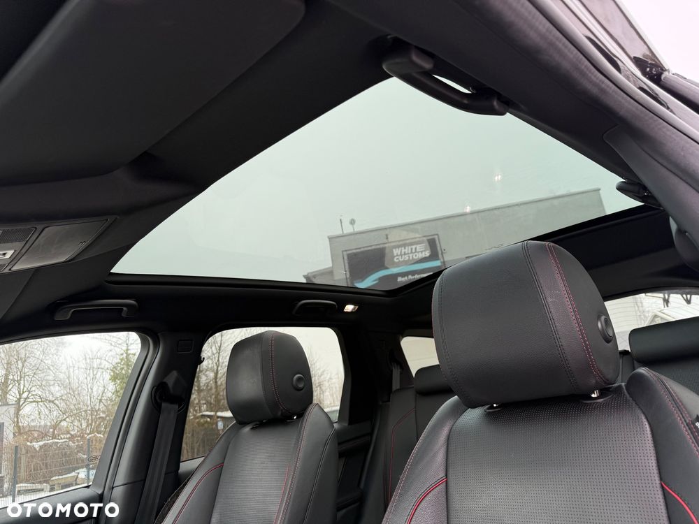 Land Rover Discovery Sport P200 R-Dynamic HSE - 30