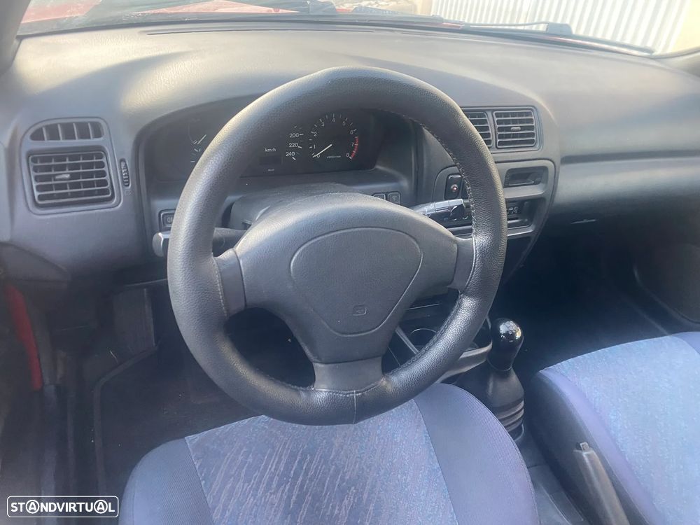 Mazda 323 F 1.5 - 7