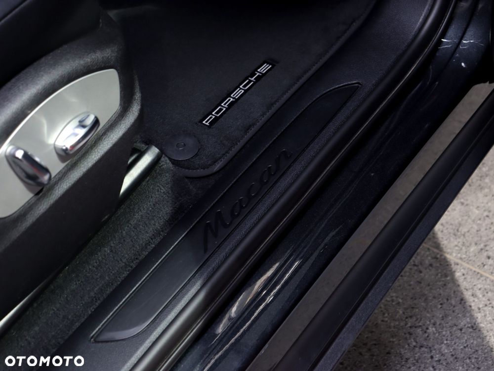 Porsche Macan Standard - 34