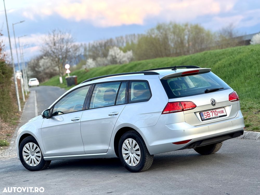 Volkswagen Golf 1.6 TDI BlueMotion Technology Comfortline - 6