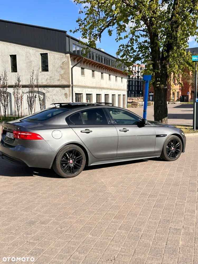 Jaguar XE 20d R-Sport - 11