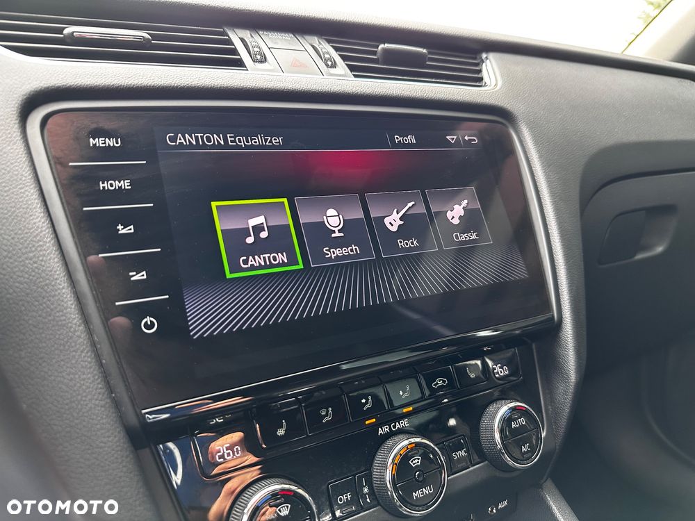 Skoda Octavia 2.0 TSI RS 230 DSG - 33