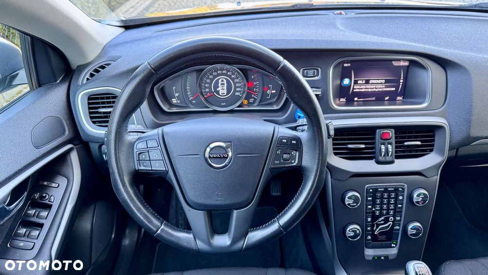 Volvo V40 D2 Kinetic - 22