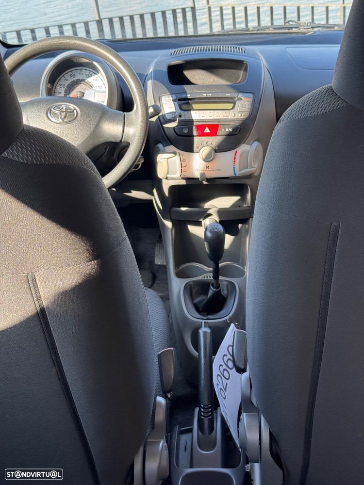 Toyota Aygo Edition - 13