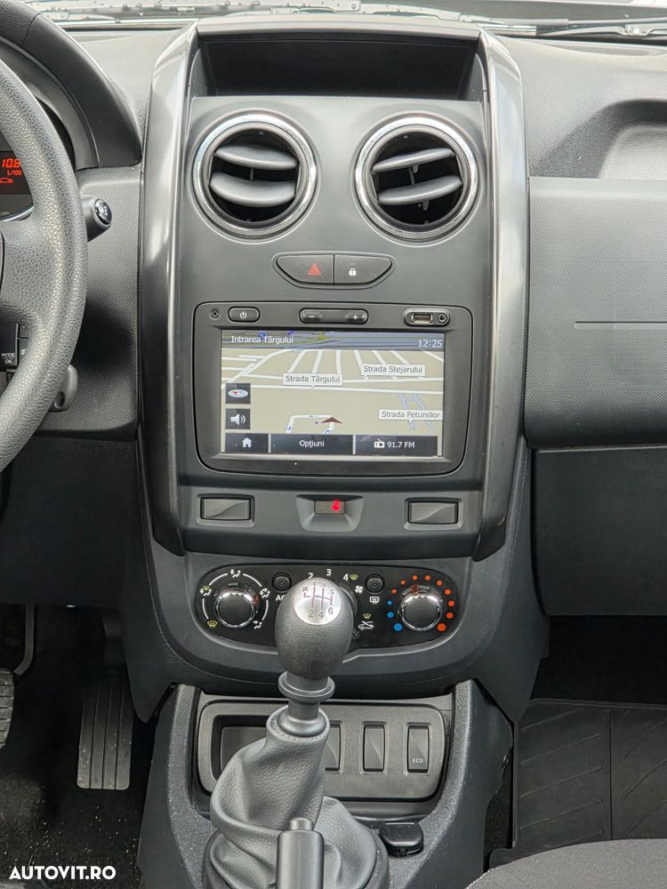 Dacia Duster dCi 90 FAP 4x2 Ambiance - 9