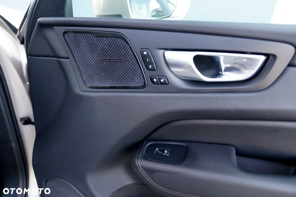 Volvo XC 60 - 28