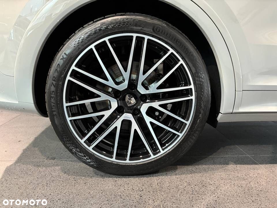 Porsche Cayenne - 5