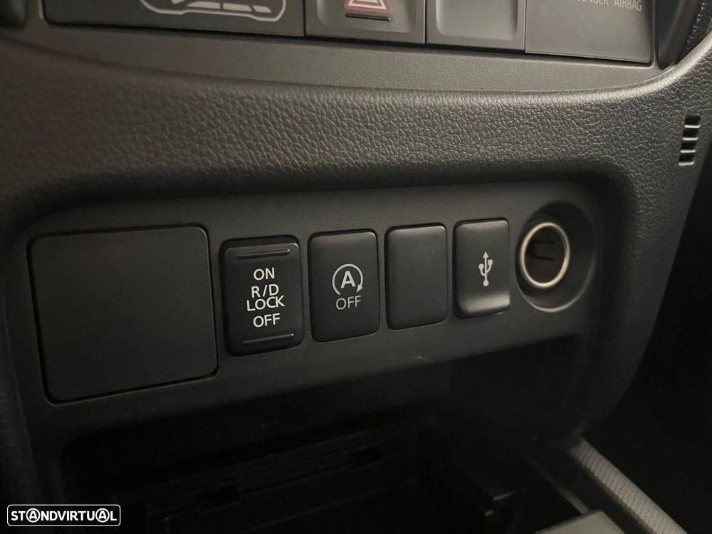 Mitsubishi L200 2.3 DI-D Strakar CD Intense 4WD - 22