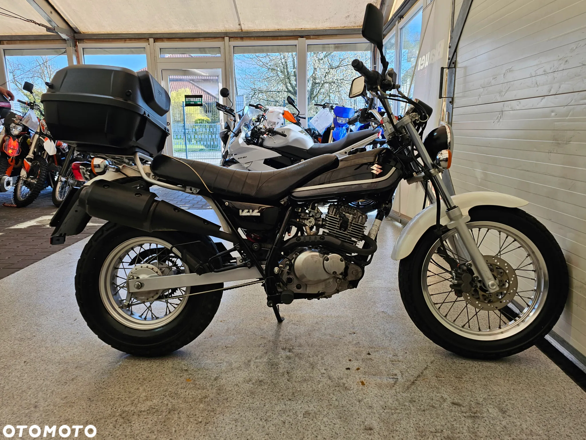 Suzuki RV - 24