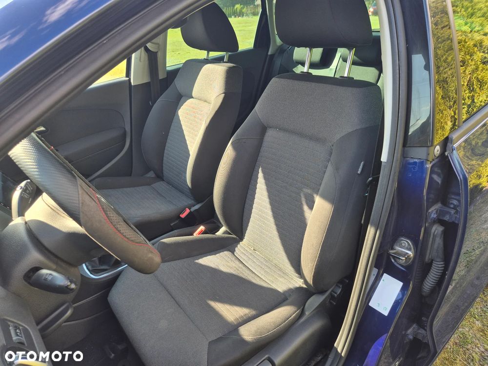 Volkswagen Polo - 8