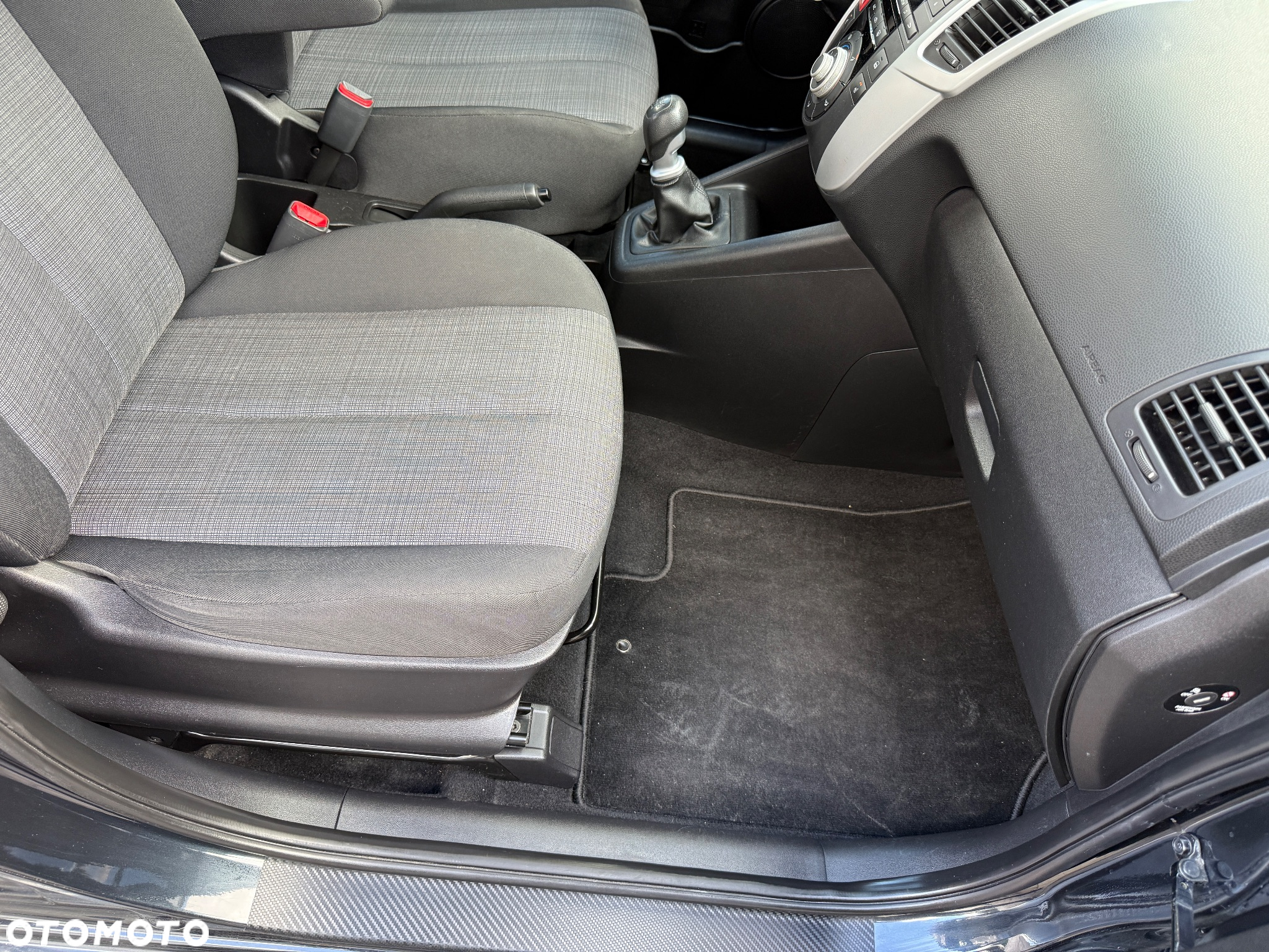 Kia Venga 1.6 XL - 8