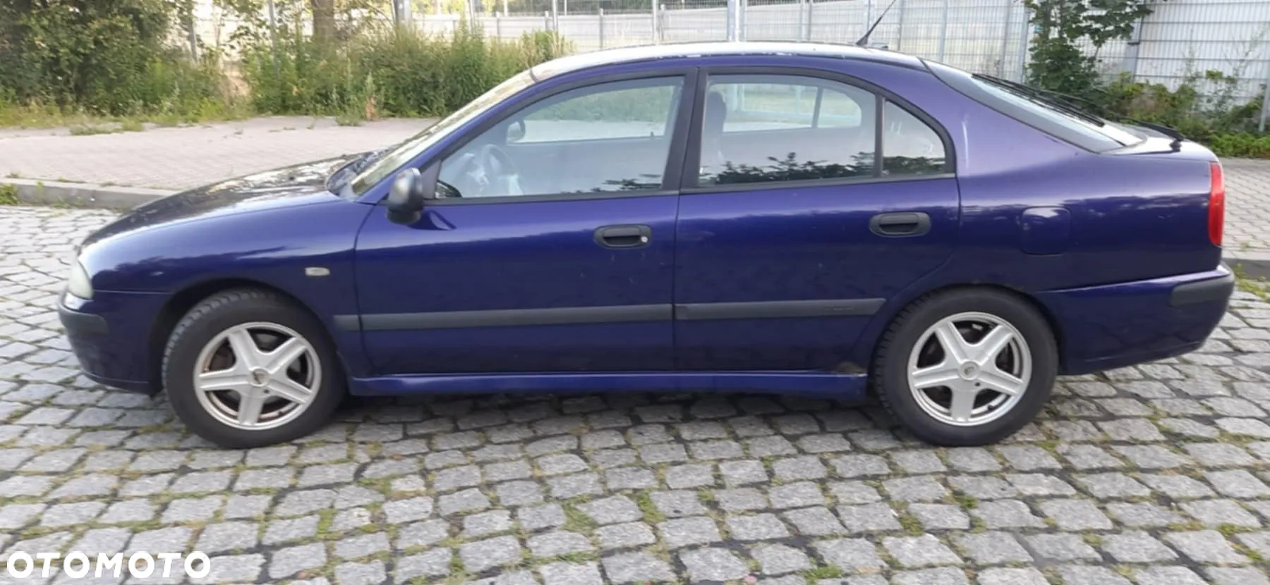 Mitsubishi Carisma - 2
