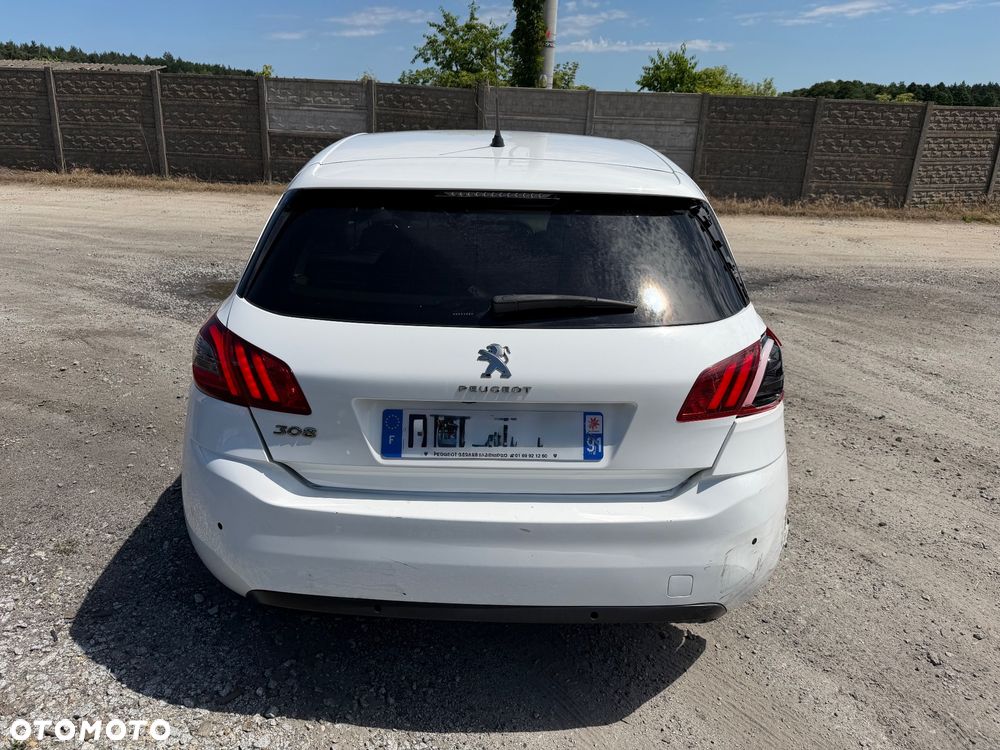 Peugeot 308 - 7