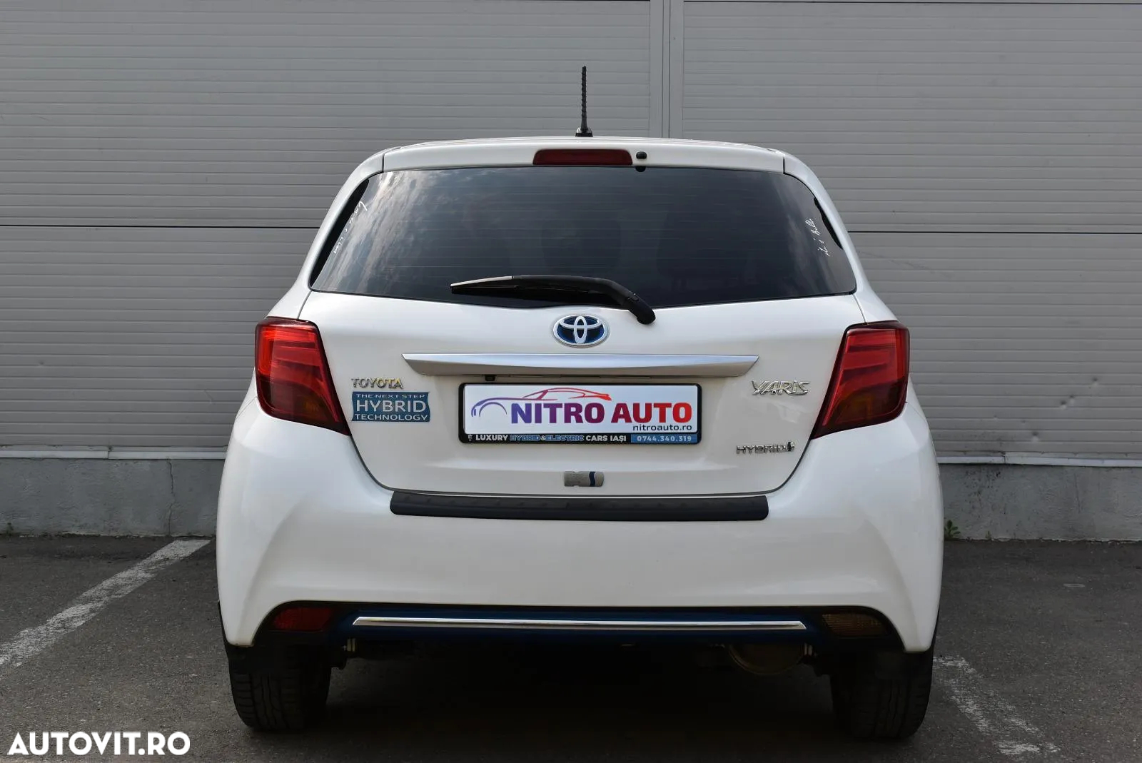 Toyota Yaris 1.5 VVT-i HSD Luna - 5