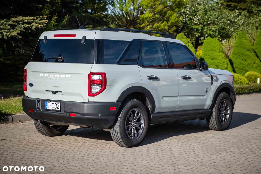 Ford Bronco - 15