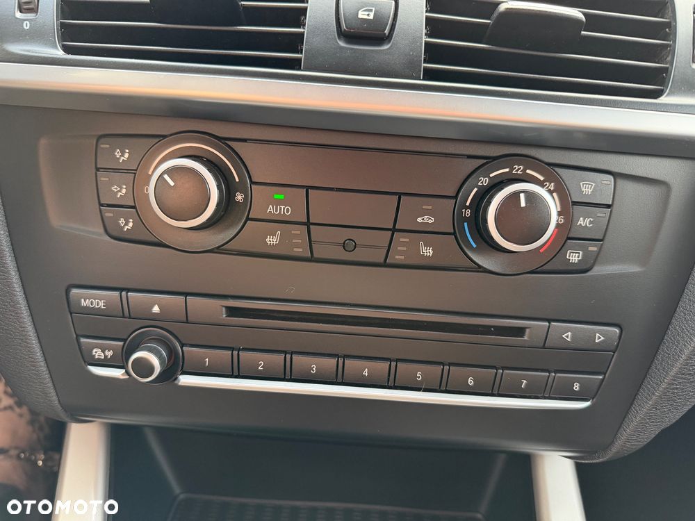 BMW X3 xDrive20d - 33