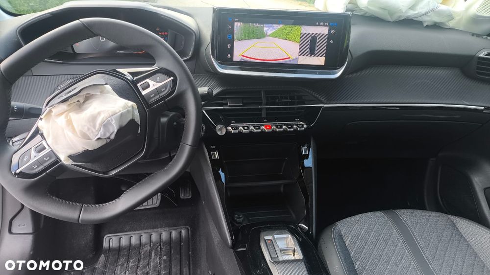 Peugeot 208 - 7