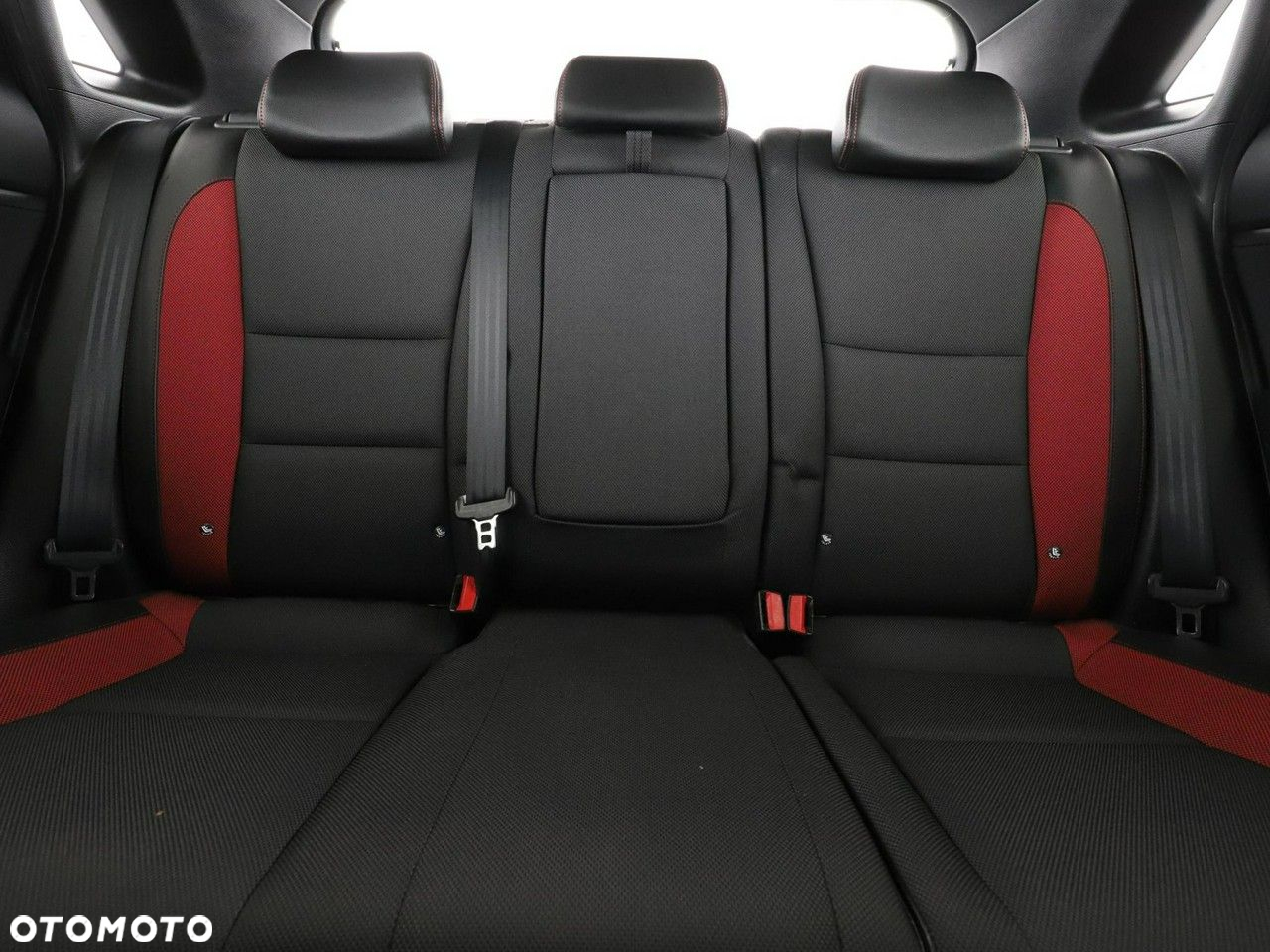 Hyundai i30 1.6 T GDI Turbo - 18